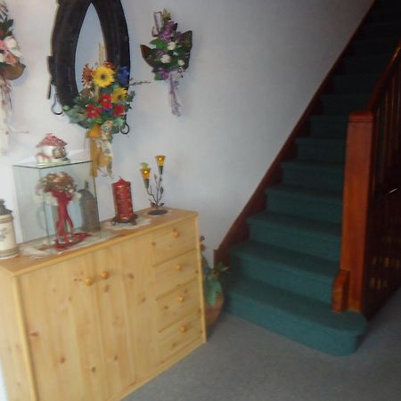 Haus Dorfer Bed and Breakfast Mariapfarr Exteriör bild