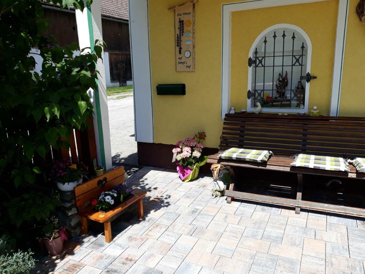 Haus Dorfer Bed and Breakfast Mariapfarr Exteriör bild
