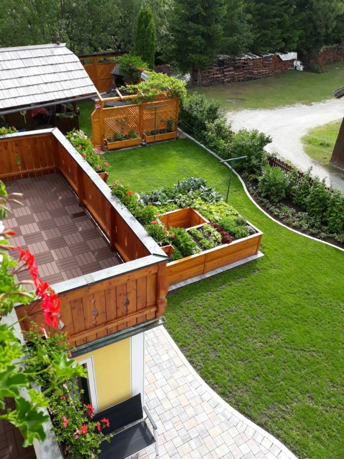 Haus Dorfer Bed and Breakfast Mariapfarr Exteriör bild